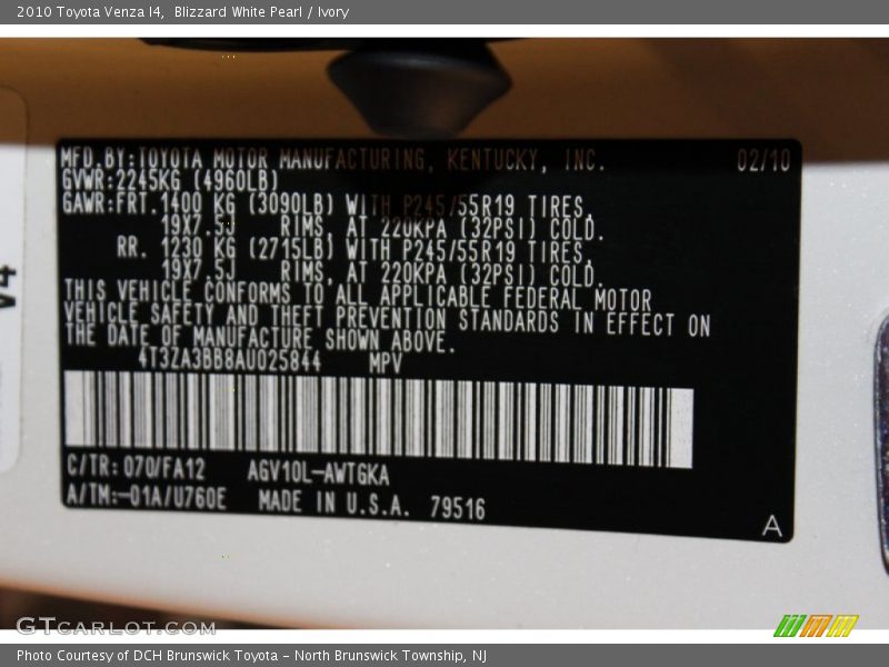 Blizzard White Pearl / Ivory 2010 Toyota Venza I4