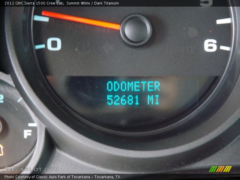 Summit White / Dark Titanium 2011 GMC Sierra 1500 Crew Cab