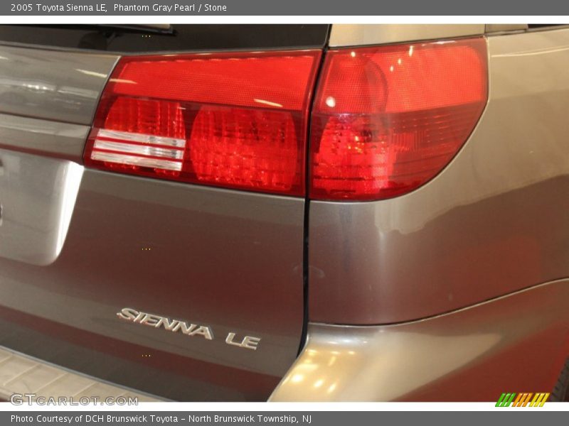 Phantom Gray Pearl / Stone 2005 Toyota Sienna LE