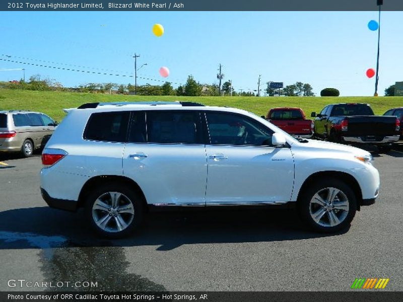 Blizzard White Pearl / Ash 2012 Toyota Highlander Limited