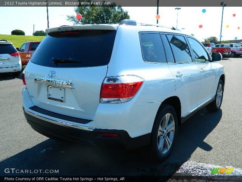 Blizzard White Pearl / Ash 2012 Toyota Highlander Limited