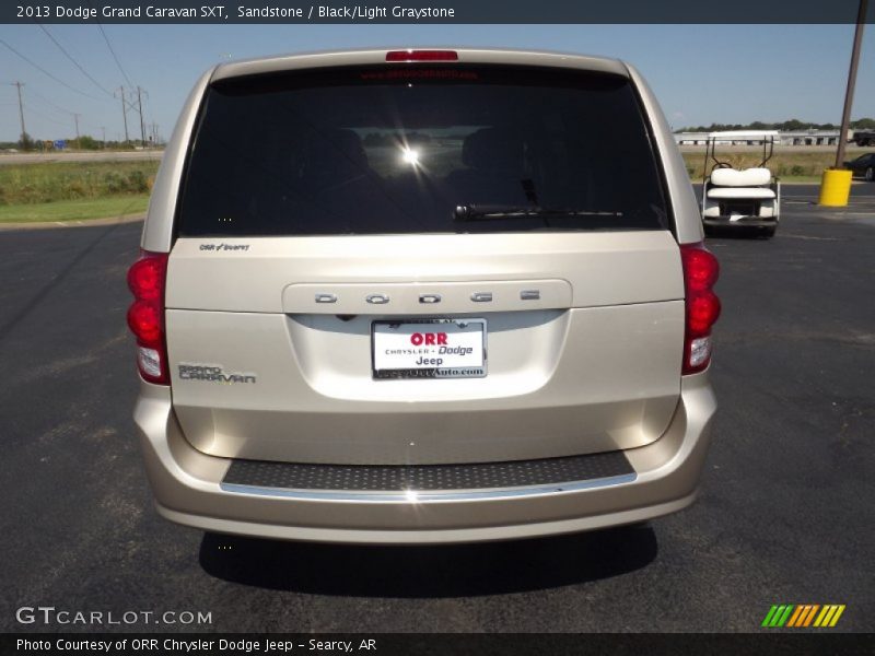 Sandstone / Black/Light Graystone 2013 Dodge Grand Caravan SXT