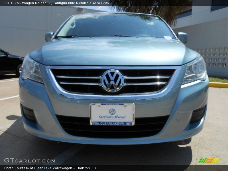 Antigua Blue Metallic / Aero Gray 2010 Volkswagen Routan SE