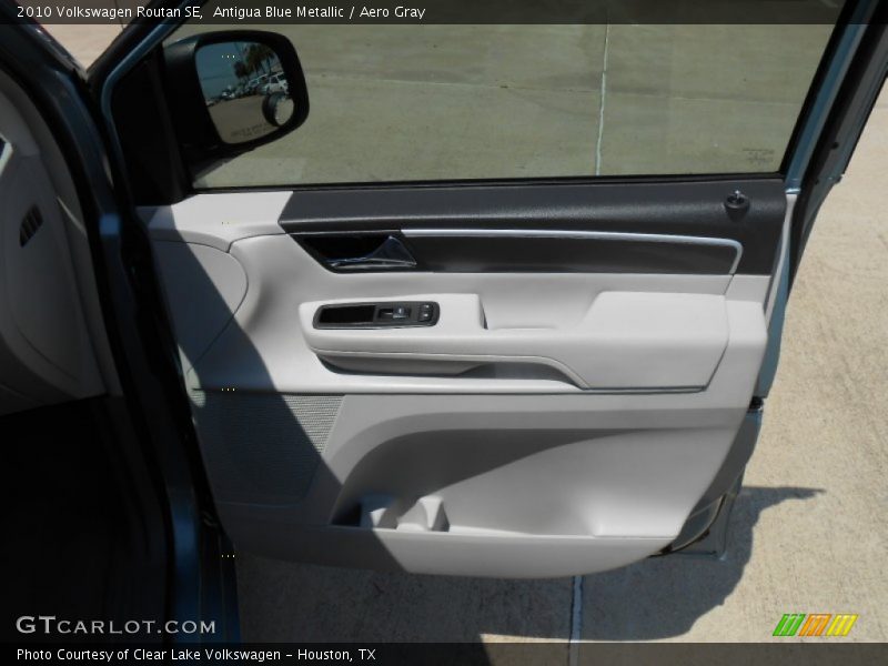 Antigua Blue Metallic / Aero Gray 2010 Volkswagen Routan SE