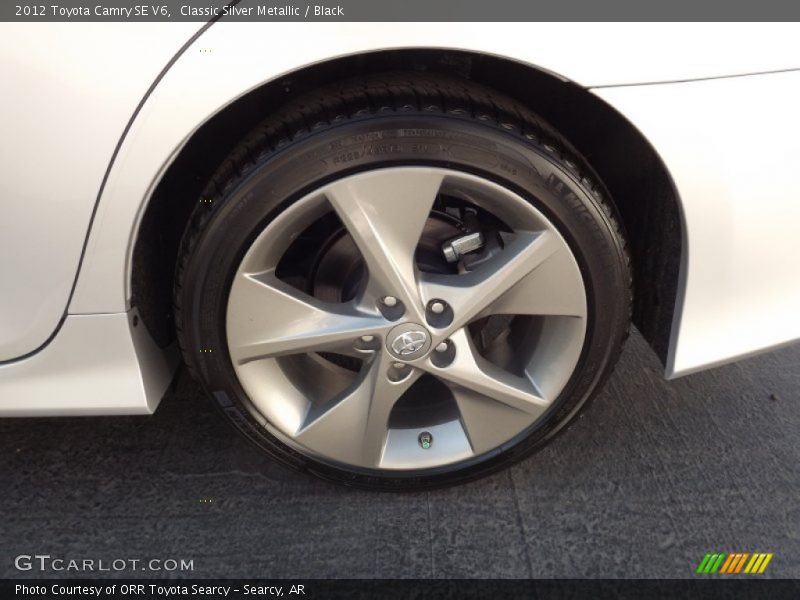 Classic Silver Metallic / Black 2012 Toyota Camry SE V6