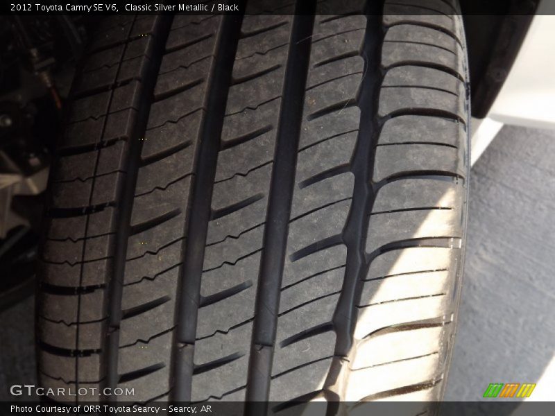 Classic Silver Metallic / Black 2012 Toyota Camry SE V6