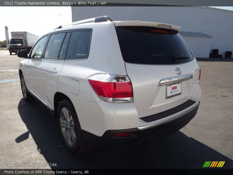 Blizzard White Pearl / Ash 2012 Toyota Highlander Limited