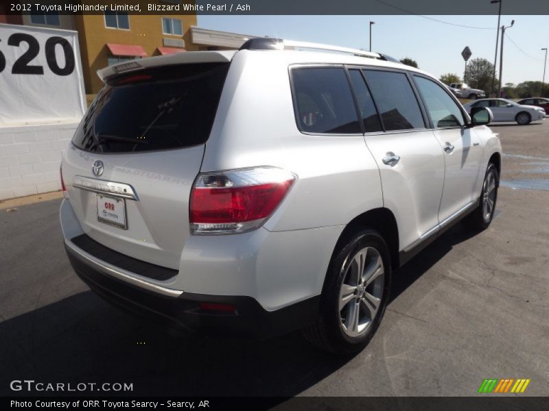 Blizzard White Pearl / Ash 2012 Toyota Highlander Limited