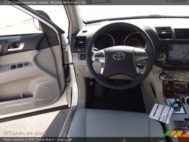 Blizzard White Pearl / Ash 2012 Toyota Highlander Limited