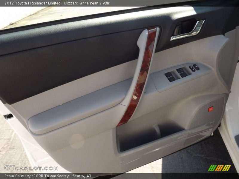Blizzard White Pearl / Ash 2012 Toyota Highlander Limited