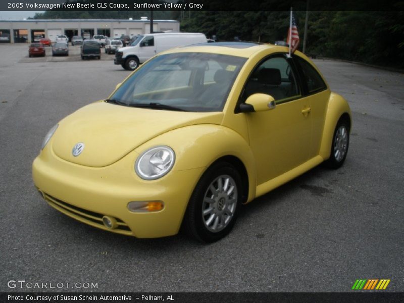 Sunflower Yellow / Grey 2005 Volkswagen New Beetle GLS Coupe