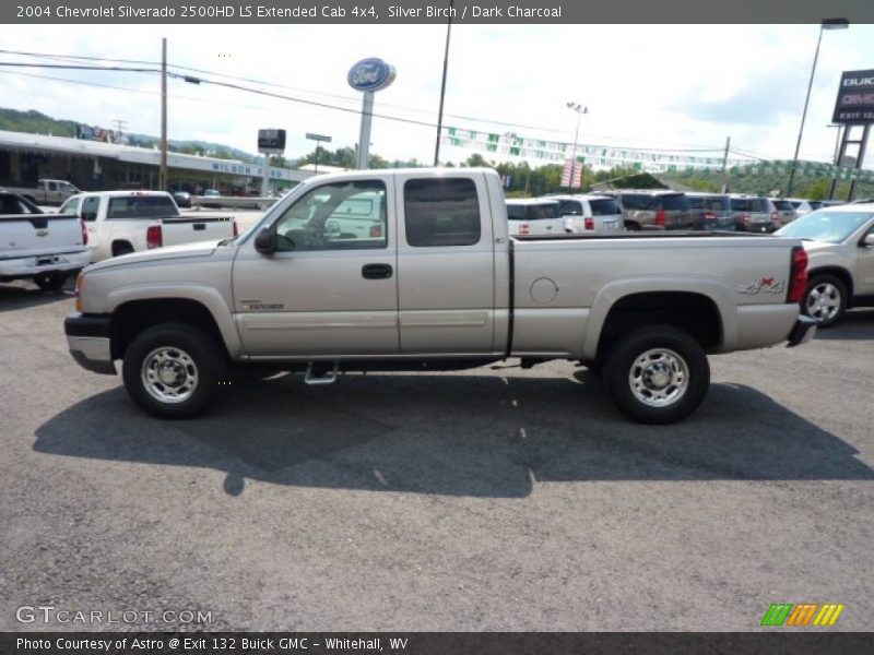 Silver Birch / Dark Charcoal 2004 Chevrolet Silverado 2500HD LS Extended Cab 4x4