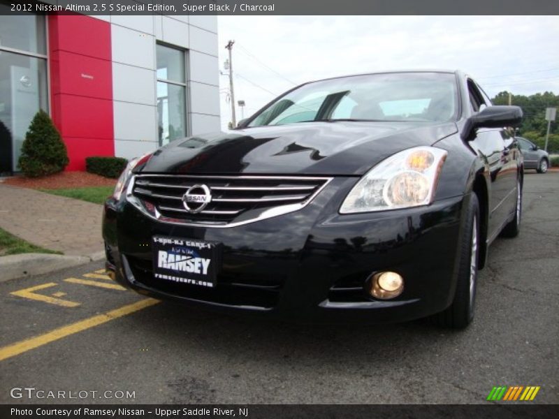 Super Black / Charcoal 2012 Nissan Altima 2.5 S Special Edition