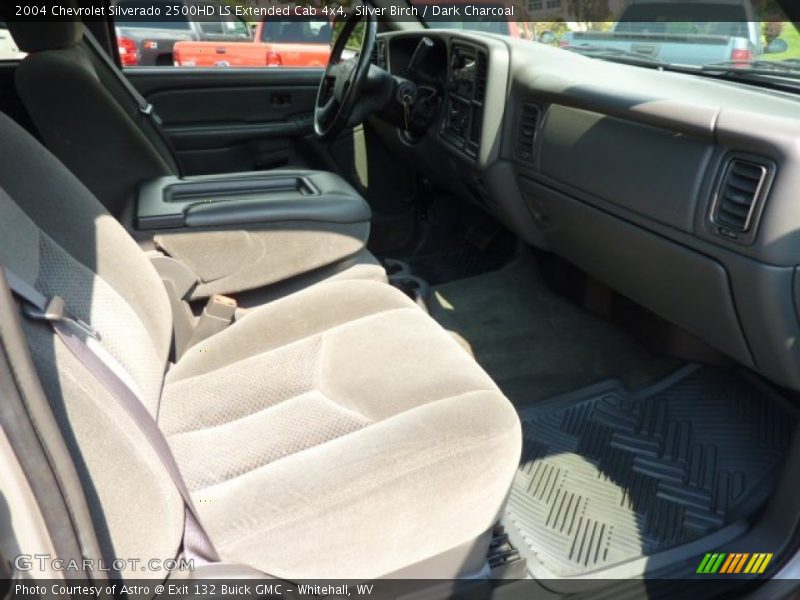 Silver Birch / Dark Charcoal 2004 Chevrolet Silverado 2500HD LS Extended Cab 4x4