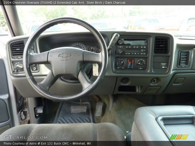 Silver Birch / Dark Charcoal 2004 Chevrolet Silverado 2500HD LS Extended Cab 4x4