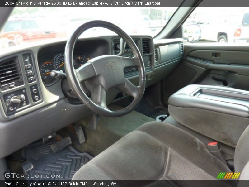 Silver Birch / Dark Charcoal 2004 Chevrolet Silverado 2500HD LS Extended Cab 4x4
