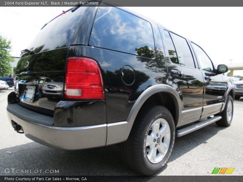 Black / Medium Parchment 2004 Ford Explorer XLT