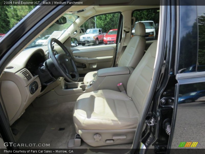 Black / Medium Parchment 2004 Ford Explorer XLT