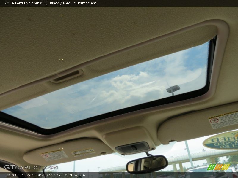 Black / Medium Parchment 2004 Ford Explorer XLT