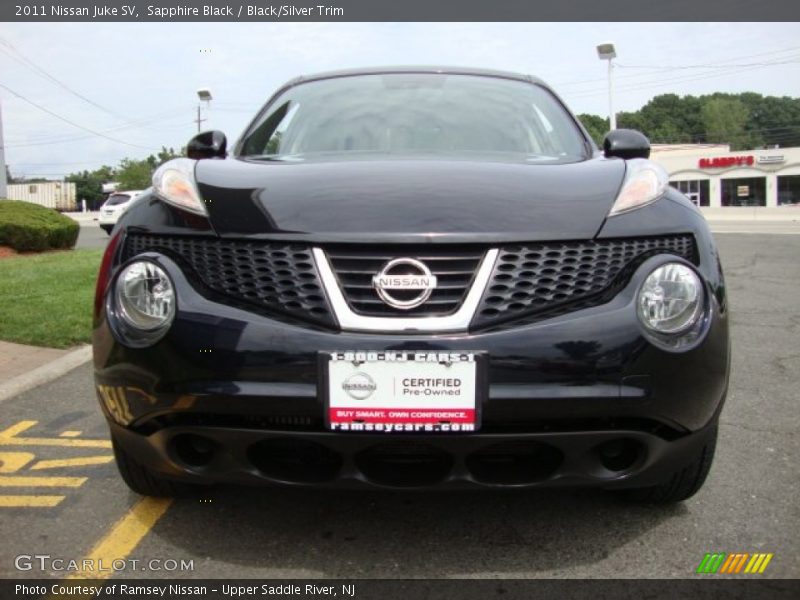 Sapphire Black / Black/Silver Trim 2011 Nissan Juke SV