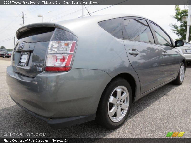 Tideland Gray Green Pearl / Ivory/Brown 2005 Toyota Prius Hybrid