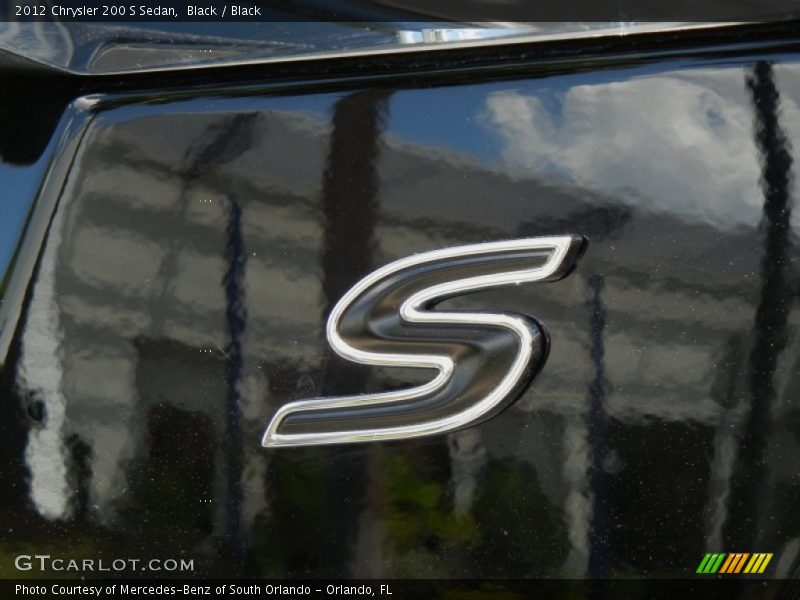 S - 2012 Chrysler 200 S Sedan