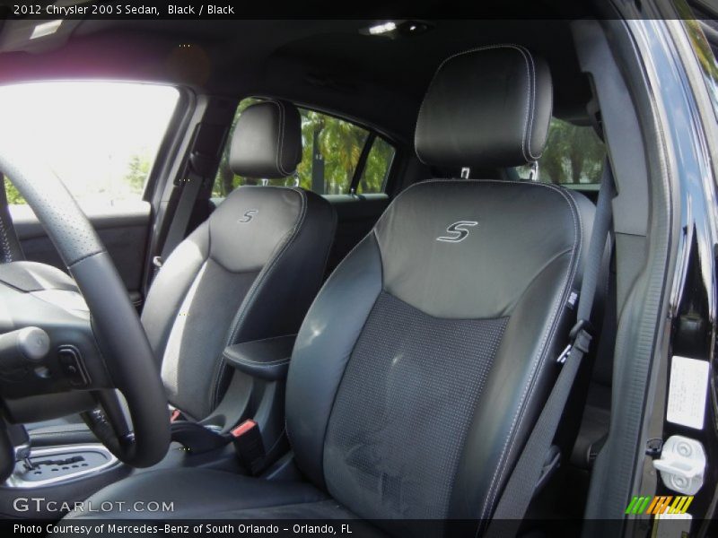 Front Seat of 2012 200 S Sedan