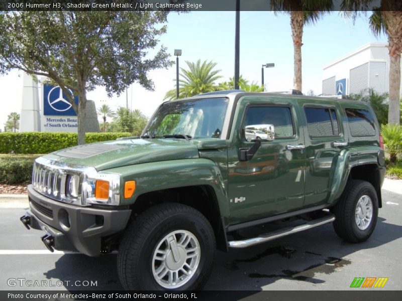 Front 3/4 View of 2006 H3 