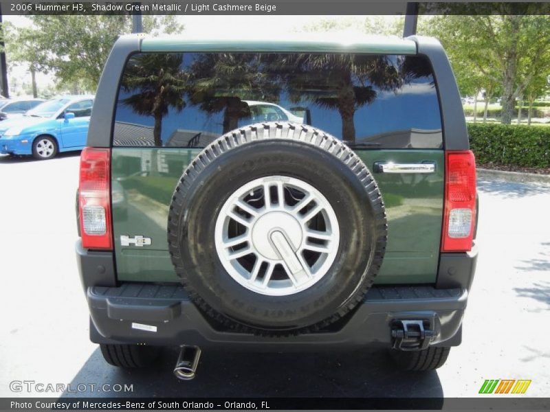 Shadow Green Metallic / Light Cashmere Beige 2006 Hummer H3