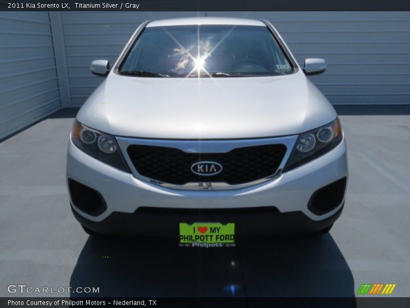 Titanium Silver / Gray 2011 Kia Sorento LX