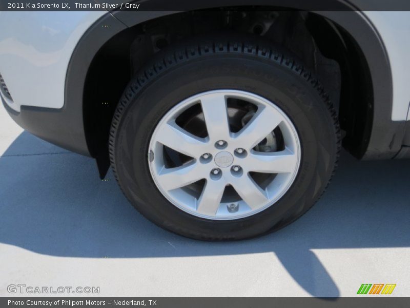 Titanium Silver / Gray 2011 Kia Sorento LX