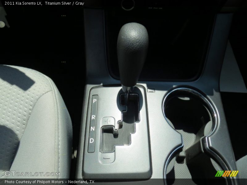 Titanium Silver / Gray 2011 Kia Sorento LX