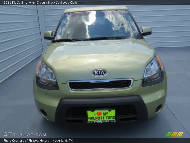 Alien Green / Black Soul Logo Cloth 2011 Kia Soul +