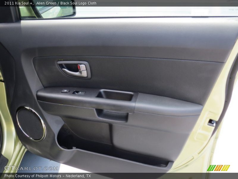 Alien Green / Black Soul Logo Cloth 2011 Kia Soul +