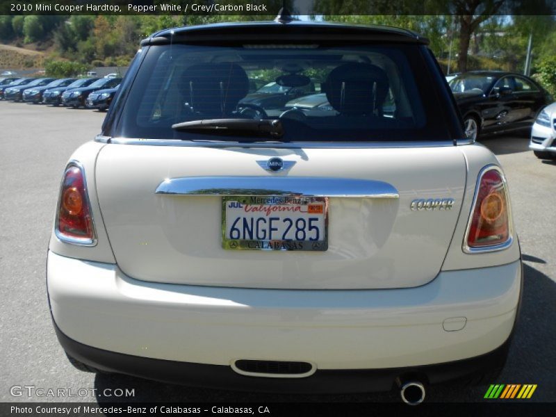 Pepper White / Grey/Carbon Black 2010 Mini Cooper Hardtop