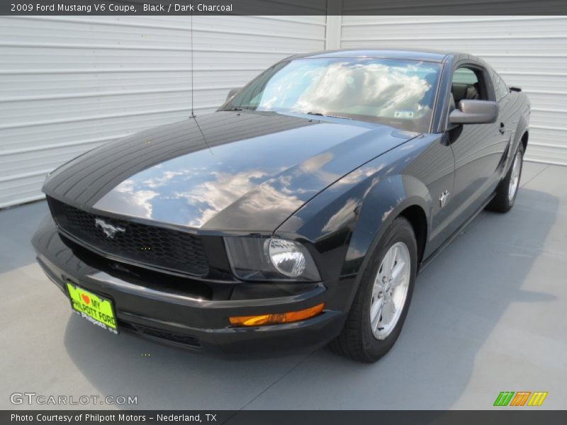 Black / Dark Charcoal 2009 Ford Mustang V6 Coupe