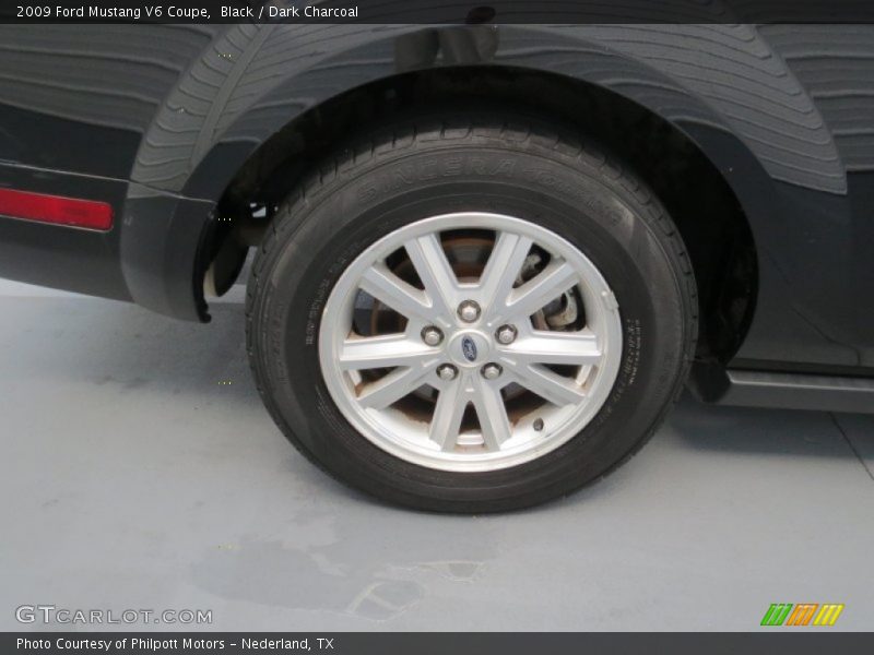 Black / Dark Charcoal 2009 Ford Mustang V6 Coupe