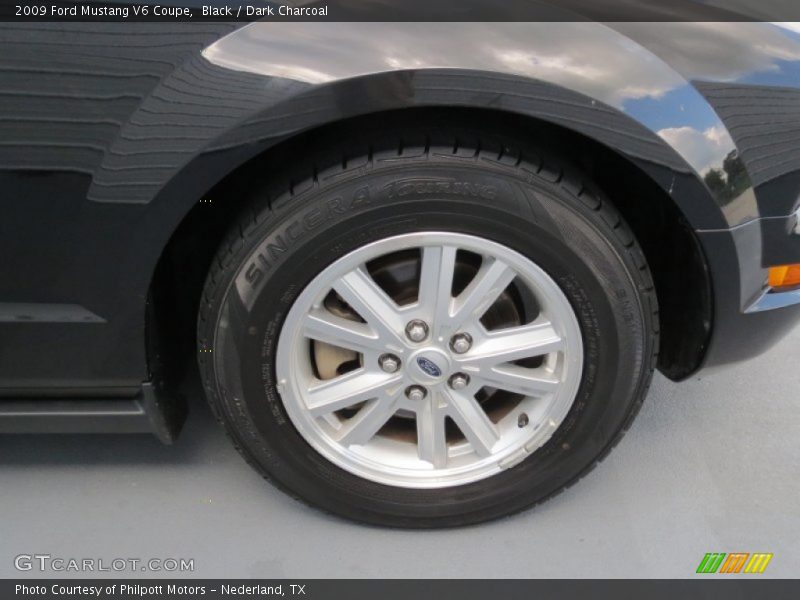 Black / Dark Charcoal 2009 Ford Mustang V6 Coupe