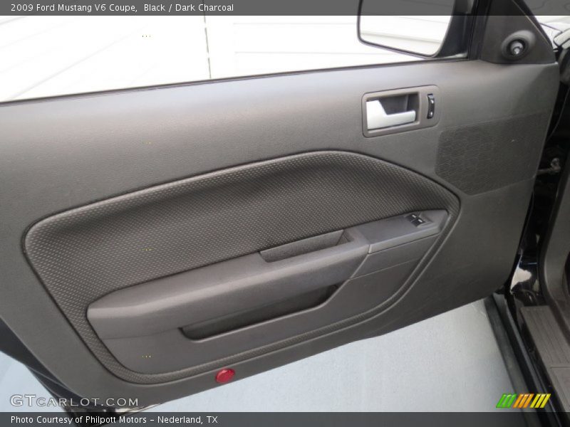 Black / Dark Charcoal 2009 Ford Mustang V6 Coupe