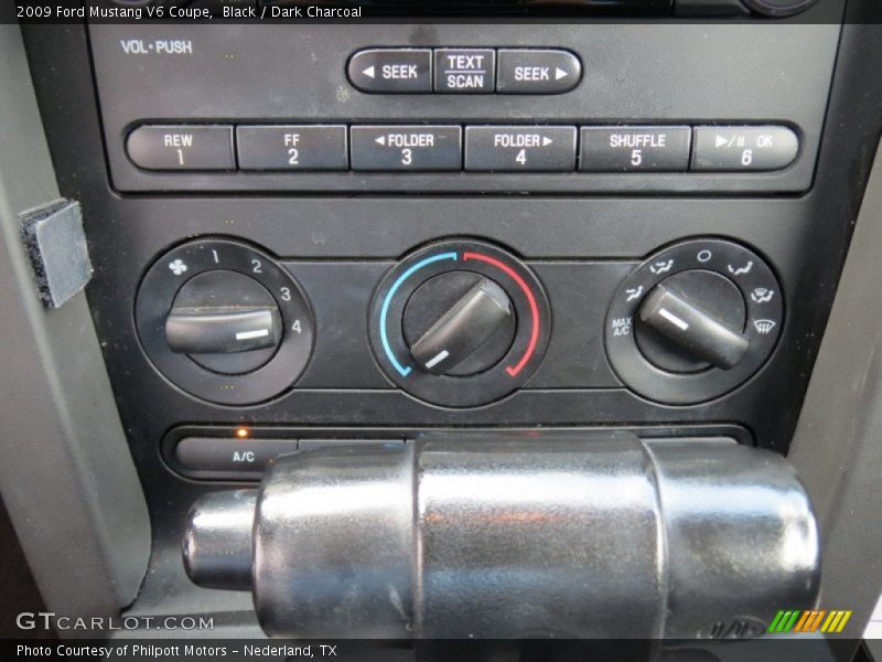 Black / Dark Charcoal 2009 Ford Mustang V6 Coupe