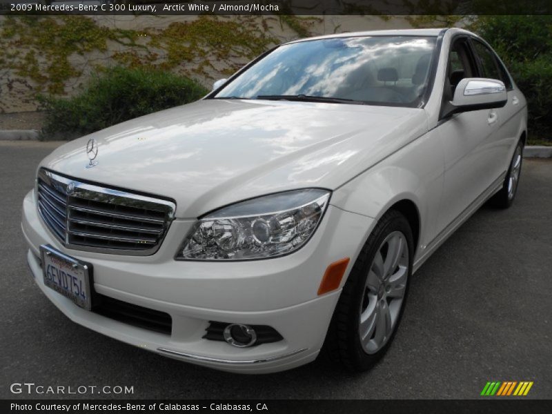 Arctic White / Almond/Mocha 2009 Mercedes-Benz C 300 Luxury