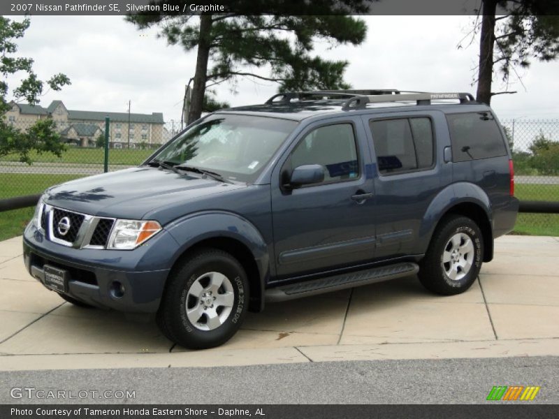 Front 3/4 View of 2007 Pathfinder SE