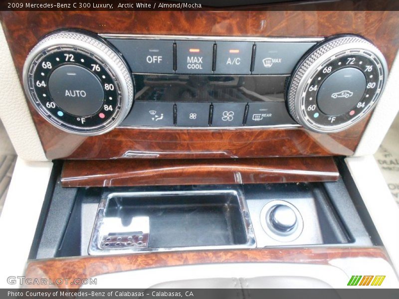 Arctic White / Almond/Mocha 2009 Mercedes-Benz C 300 Luxury