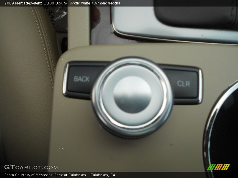 Arctic White / Almond/Mocha 2009 Mercedes-Benz C 300 Luxury
