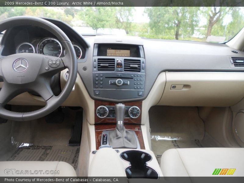 Arctic White / Almond/Mocha 2009 Mercedes-Benz C 300 Luxury