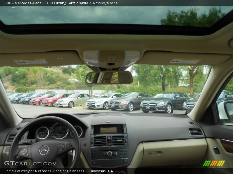 Arctic White / Almond/Mocha 2009 Mercedes-Benz C 300 Luxury