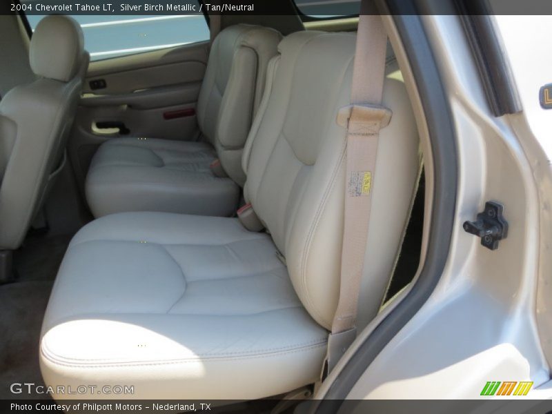 Silver Birch Metallic / Tan/Neutral 2004 Chevrolet Tahoe LT