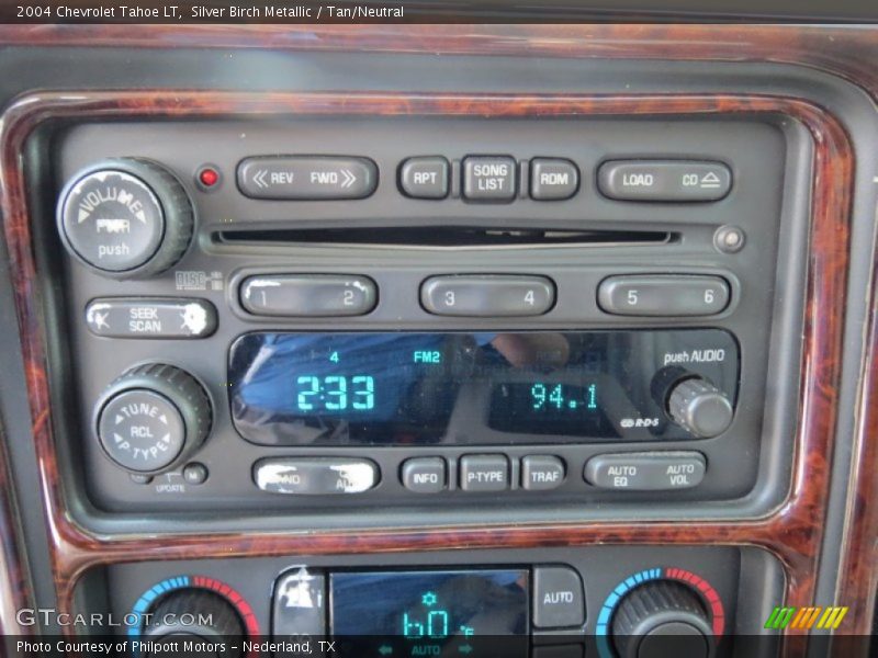 Silver Birch Metallic / Tan/Neutral 2004 Chevrolet Tahoe LT