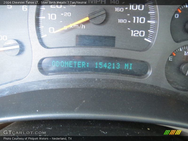 Silver Birch Metallic / Tan/Neutral 2004 Chevrolet Tahoe LT