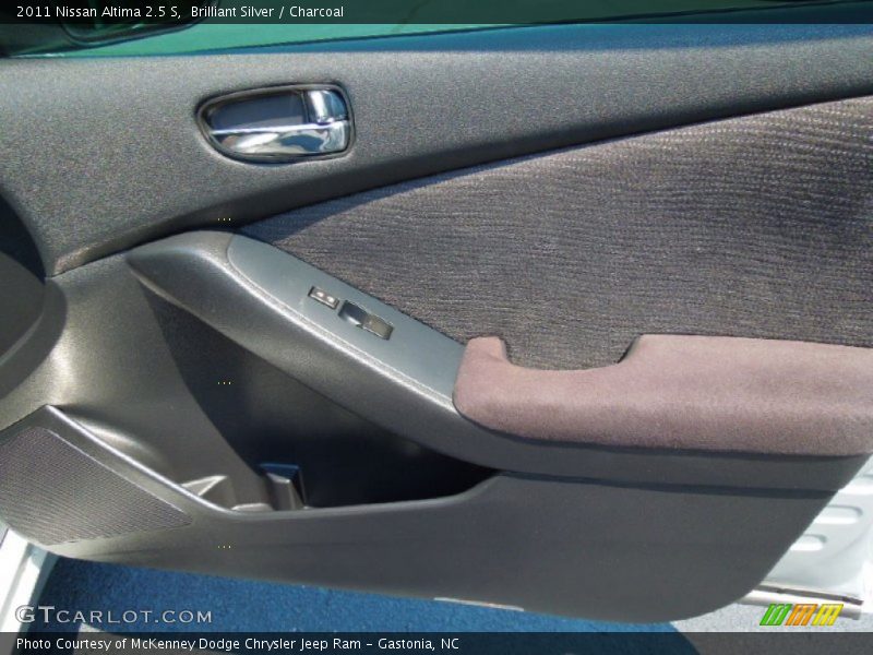 Brilliant Silver / Charcoal 2011 Nissan Altima 2.5 S